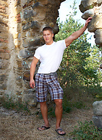 Muscl stud Jozo jerking off outdoors by ManAvenue