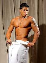 Latin bodybuilder Luiz Tribal by Power Men