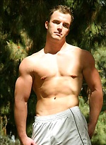 Hot muscle hunk Beaux posing naked by PerfectGuyz