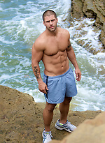 Hot muscled athlet Aaron posing naked by PerfectGuyz