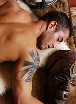 Brunette muscle man Cody naked by Cody Cummings With Cody Cummings