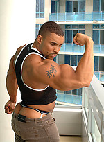 Tim Liggins, latin bodybuilder by Muscle Gallery