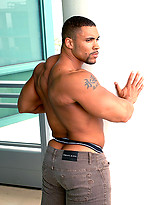 Tim Liggins, latin bodybuilder by Muscle Gallery