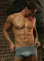 A bold Peeping Tom breaks into a stud\\\\\\\'s apartment and ends up as the bondage victim. by Bound Gods