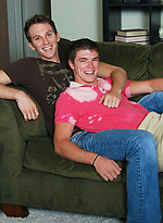These college cuties love to suck cock. by College Dudes