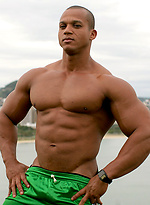 Bald latin muscle man Felipe Gigante by Power Men