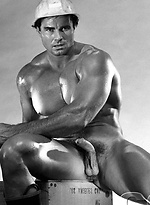 Muscle man Leo Hooks naked by Colt Studio