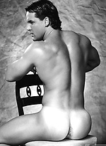 Horny hunk Leon Simms by Colt Studio