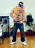 Muscle stud Austin gets naked by Maskurbate