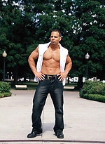 Sexy fitness model Victor Lucca by Mark Wolff
