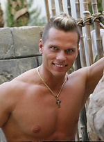 Bodybuilder Casper Van Dean gets naked and jerks off by Mark Wolff