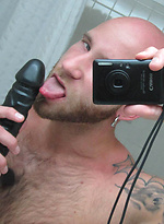Closet gay gets exposed online by Out Him