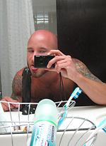 Closet gay gets exposed online by Out Him