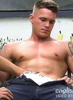 Straight Hunk Jay\\\\\\\'s First Blow Job from a Guy - Lucky Danny Fills his Mouth! by English Lads