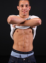 Muscled latin stud Jaxson by ChaosMen