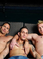 Muscle hunks Bodie, Gabriel and Connor threesome by On The Hunt