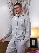 Hairy Straight Lad & Boxing Ace Tom King Knocks Out Five Cums Shots! by English Lads