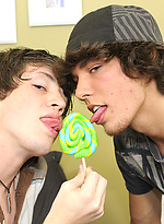 Two young homo\\\\\\\'s sucking on lollipop leads to sucking on a huge hard cock! by LollipopTwinks