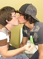 Two young homo\\\\\\\'s sucking on lollipop leads to sucking on a huge hard cock! by LollipopTwinks