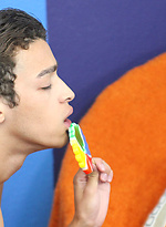 Patrick and Dustin are sharing an amazing sexual time! by LollipopTwinks