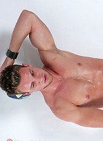 Str8 Footballer Bailey oiled and naked by English Lads