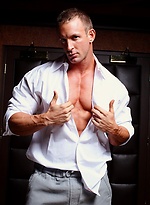 TJ Cummings photos by Muscle Hunks