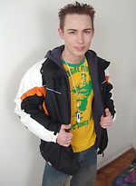 Cute twink shows his sixpack by Czech Boys