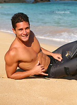 Meet hot jock Dante from Hawaii by Frat Men