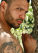 Big muscle hunk Franko naked outdoors by LucasKazan