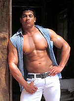 Pepe Mendoza photos by Muscle Hunks