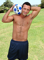 Hot muscle hunk Hugo naked by SeanCody