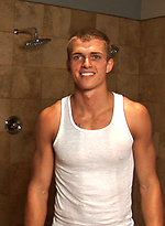 I\\\\\\\'ve met some tall boys lately and 20-year-old Robbie is definitely one of them! He\\\\\\\'s a charming guy from Texas with a sexy southern drawl by SeanCody