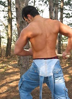 Muscle man from Czech posing naked by Czech Boys