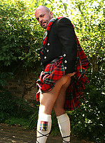 Hairy Man in a Kilt - Carlo Cox by Butch Dixon With Carlo Cox