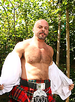 Hairy Man in a Kilt - Carlo Cox by Butch Dixon With Carlo Cox