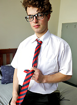 Jacking off my cute mate Reece Anderson by Bentley Race