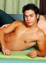 Shad Tomas Fucks Cristian Ray by College Dudes