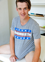 Meet my hot new mate Brad Hunter showing off his XL package by Bentley Race With Brad Hunter