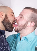 Atlas Grant and Chip Young - House Hunters by Bareback That Hole With Chip Young,Atlas Grant
