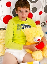 Twink fingering and cum squirting by Doggy Boys