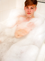 Take a bubble bath with our cute mate Lincoln Hall by Bentley Race