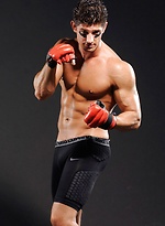 Maarten posing in studio Amsterdam by Male Model
