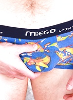 Twinks red Pat Drone solo by BF Collection