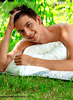 Samuel Cregeen by BelAmi Online With Samuel Cregeen