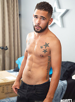 Ricky Daniels and Vinny Blackwood fuck by Men