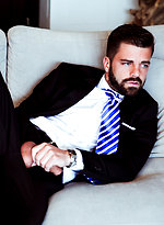 Focus, Editor's Cut by Men at Play With Hector De Silva