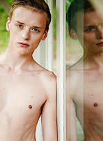 Zeke Wood Seduces Blake Dyson out in the summer heat by Cocky Boys