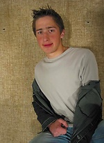 Cool twink has a great uncut cock worth sucking. by EU Twinks