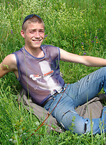 Hubert plays with his cock outdoors by Teens and Twinks