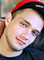 Hot brunette twink Luda Wayne spread his butt by Squirtz